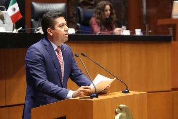 Aprueba Senado juicio político y declaración de procedencia