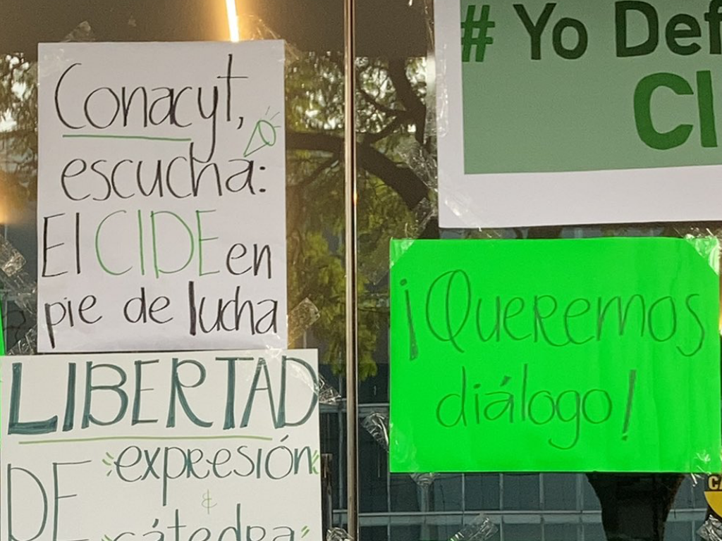 Convoca Conacyt a reunión en el CIDE; estudiantes insisten en renuncia de Romero Tellaeche