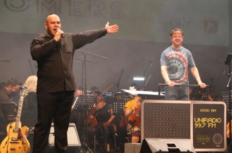 Éxito rotundo, concierto por los 15 años de Uniradio 99.7 FM, emisora de la UAEMéx