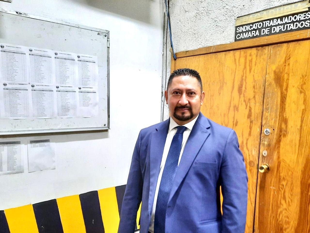 Con participación de 95%, eligen a Humberto Espinosa al frente de sindicato de San Lázaro