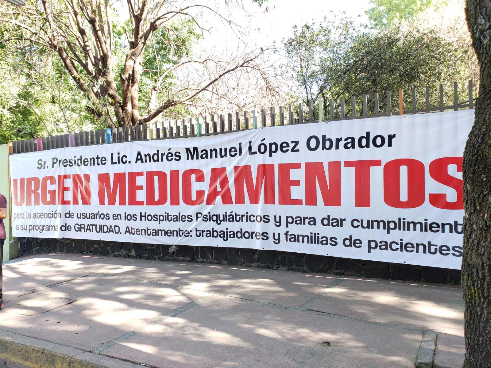 Trabajadores de hospitales psiquiátricos protestan por la falta de medicamentos