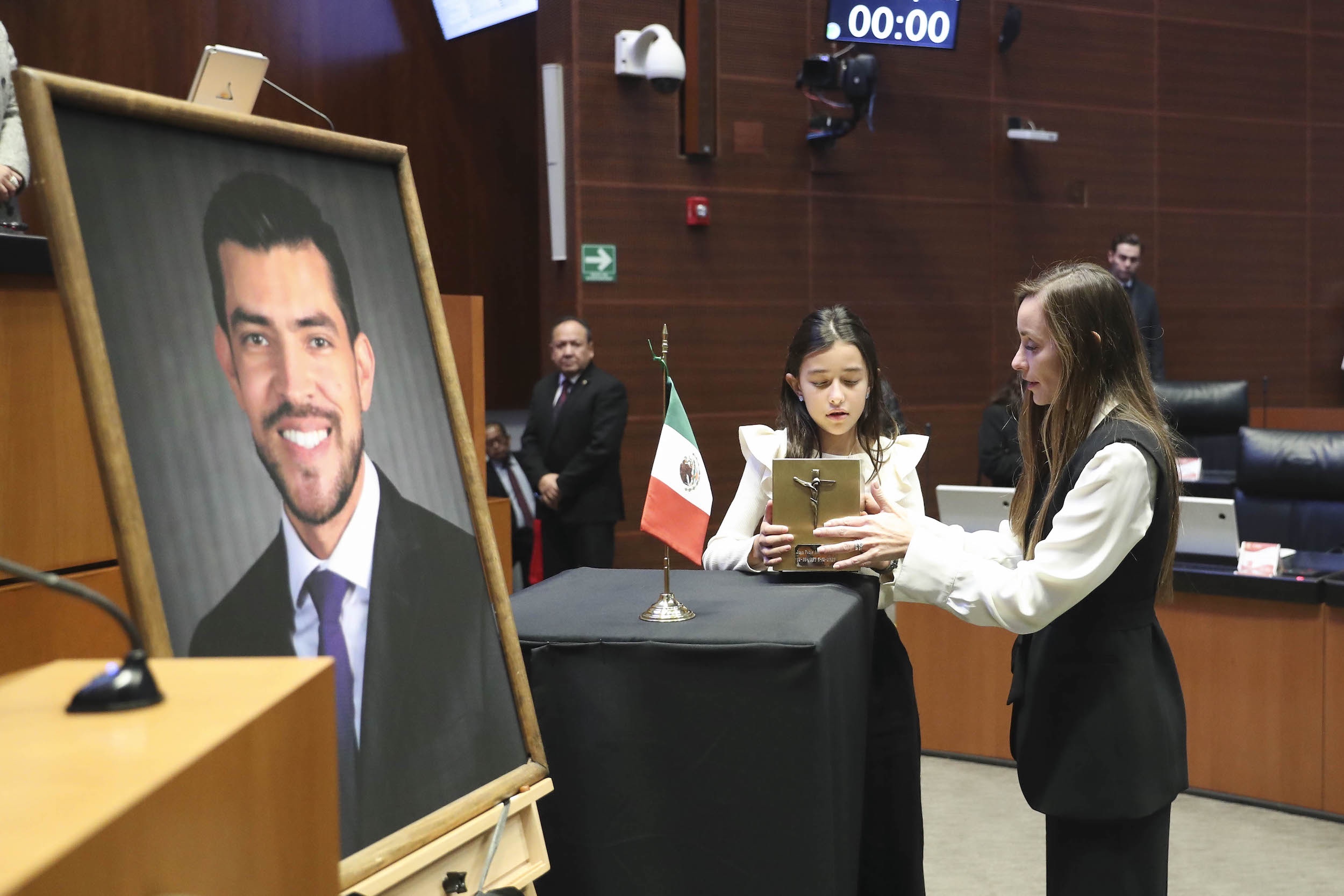 Realiza Senado homenaje póstumo a Juan Pablo Adame