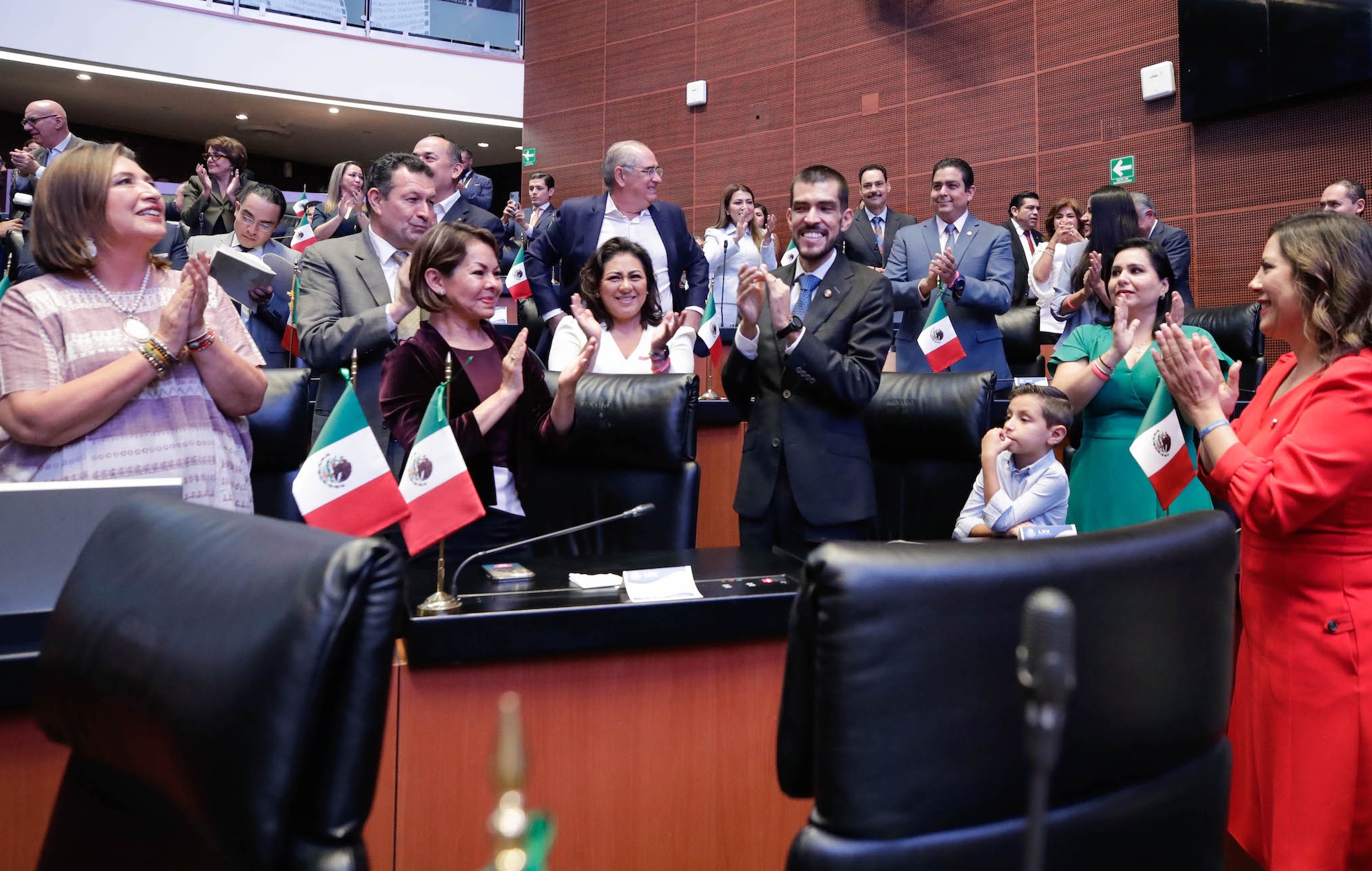 Dedican en Senado minuto de aplausos en memoria de Juan Pablo Adame