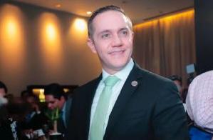 Se deslinda Adrián Rubalcava de los hechos violentos en la Mexicana