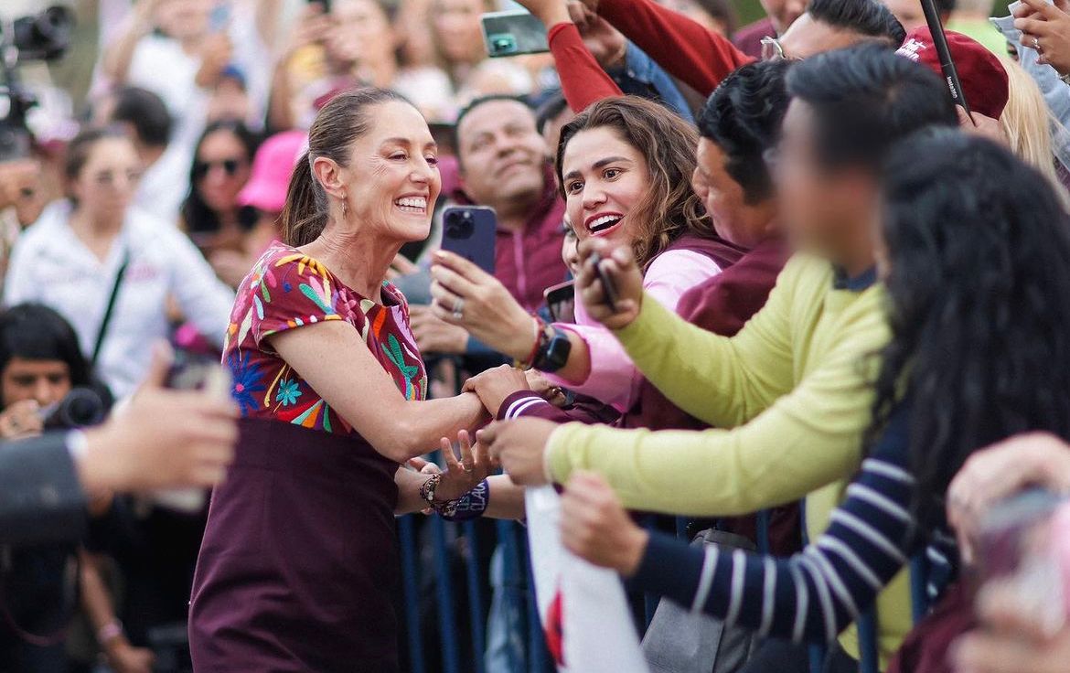 Caty Monreal arropó a Claudia Sheinbaum en su cierre de precampaña