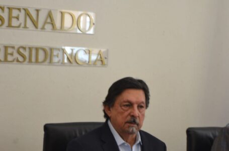 Lamentable que la Corte haya entregado el contrato colectivo de AHMSA al empresario Alonso Ancira, dijo Napoleón Gómez Urrutia