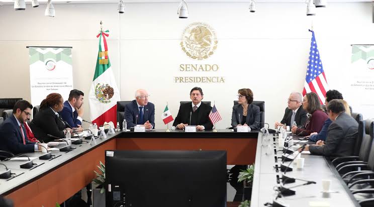 La salvaguarda de los derechos de los trabajadores, evitó en México, una grave crisis, dijo Napoleón Gómez Urrutia