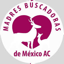 Madres buscadoras de sus hijas desaparecidas toman la plancha del zócalo