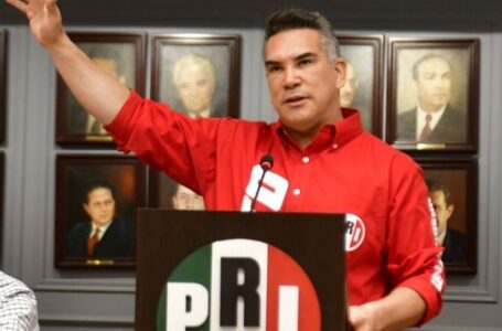 Líder del PRI da la bienvenida a militantes de otros partidos en Veracruz