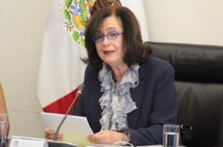 Ecuador declara persona non grata a embajadora mexicana