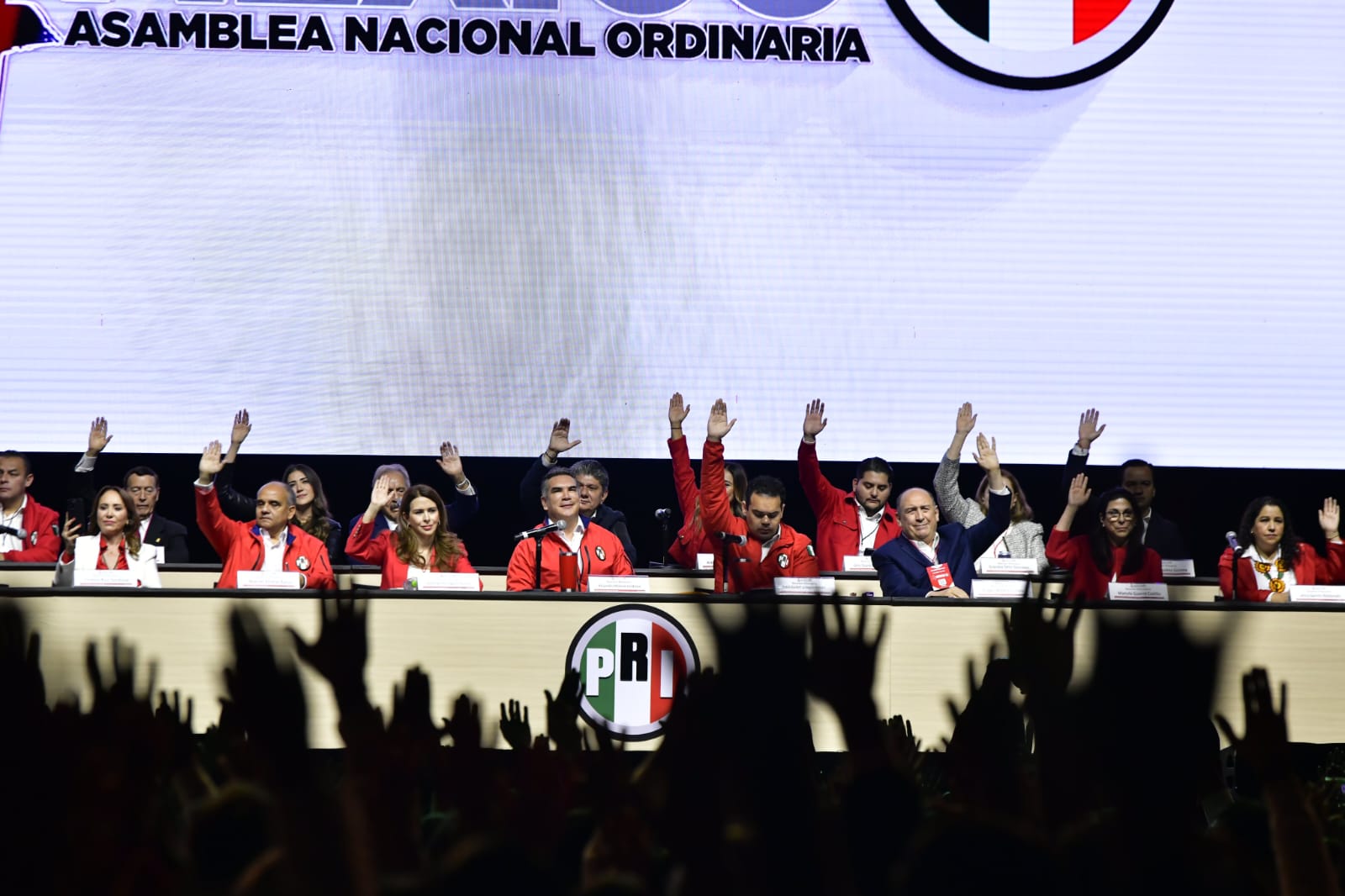 Ex dirigentes del PRI impugnaron la 24 asamblea nacional del tricolor