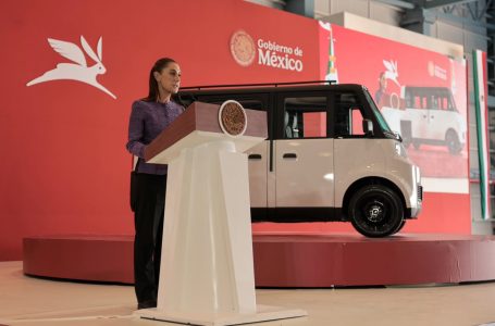 Olinia, el primer vehículo eléctrico mexicano; así lo presentó Sheinbaum