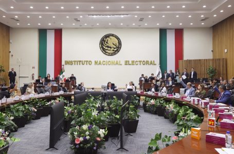 INE deja en el limbo regulación de campañas adelantadas