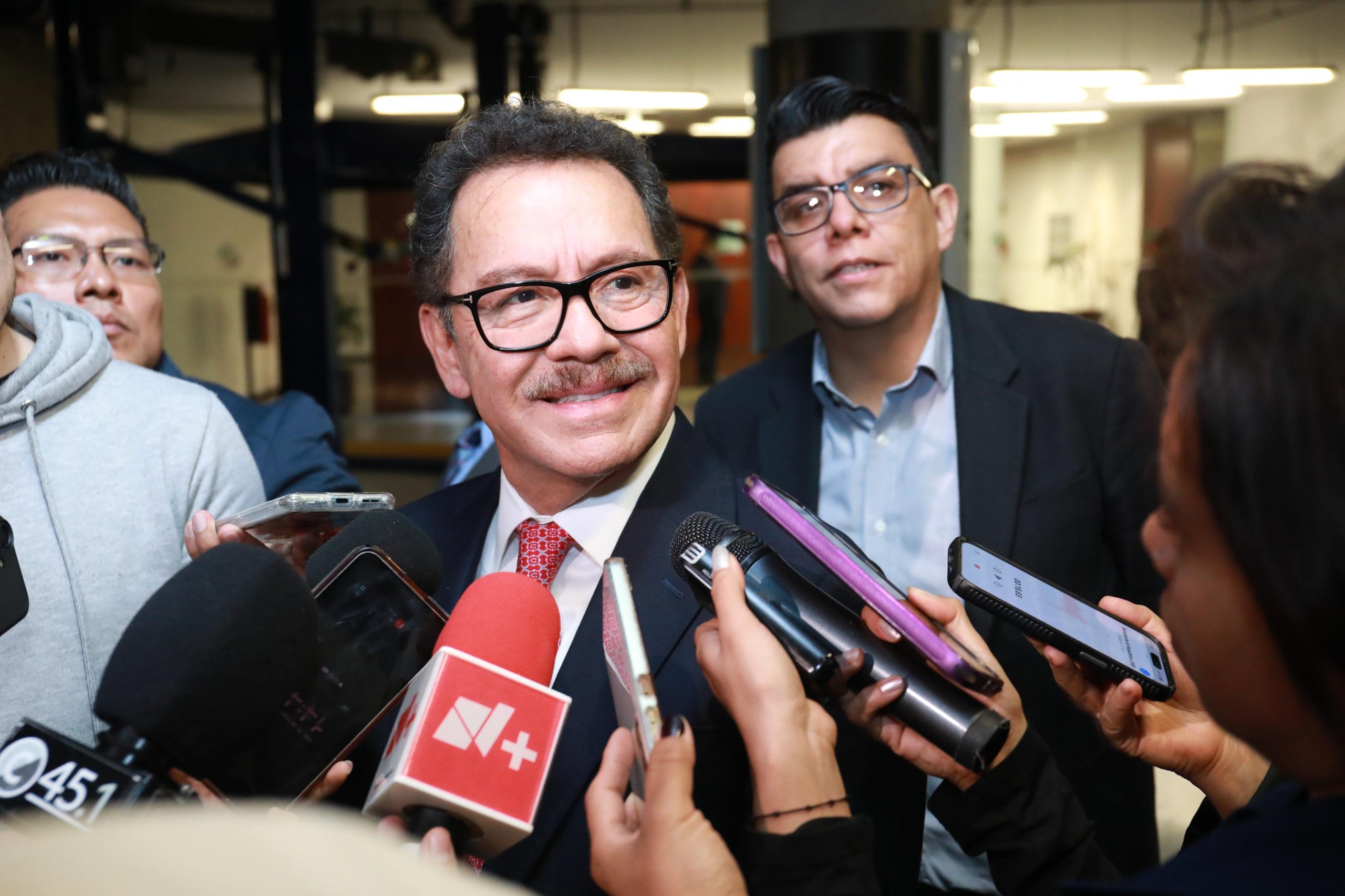 Salida Inzunza de bancada de Morena, decisión personal: Ignacio Mier