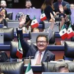 Senado aprueba limitar doble nacionalidad: qué cambia