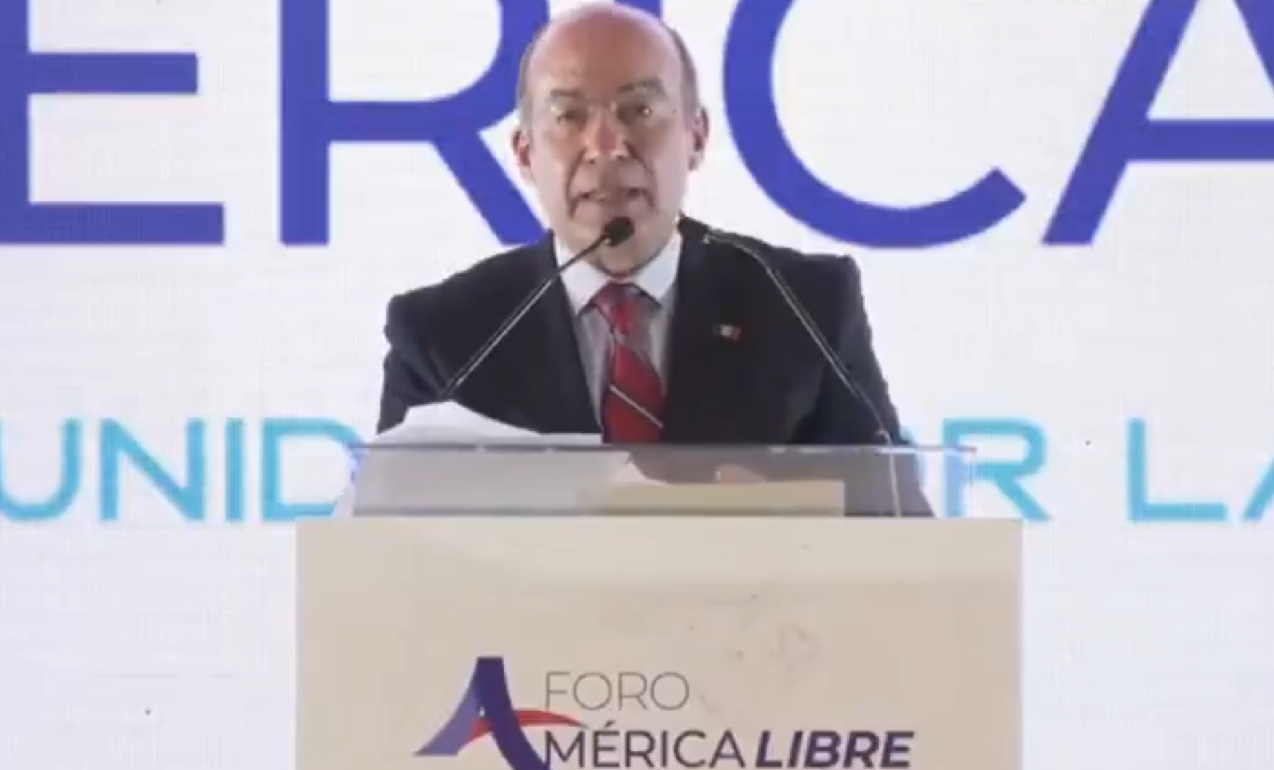 Felipe Calderón acusa regreso de México a la “dictadura perfecta” con Morena