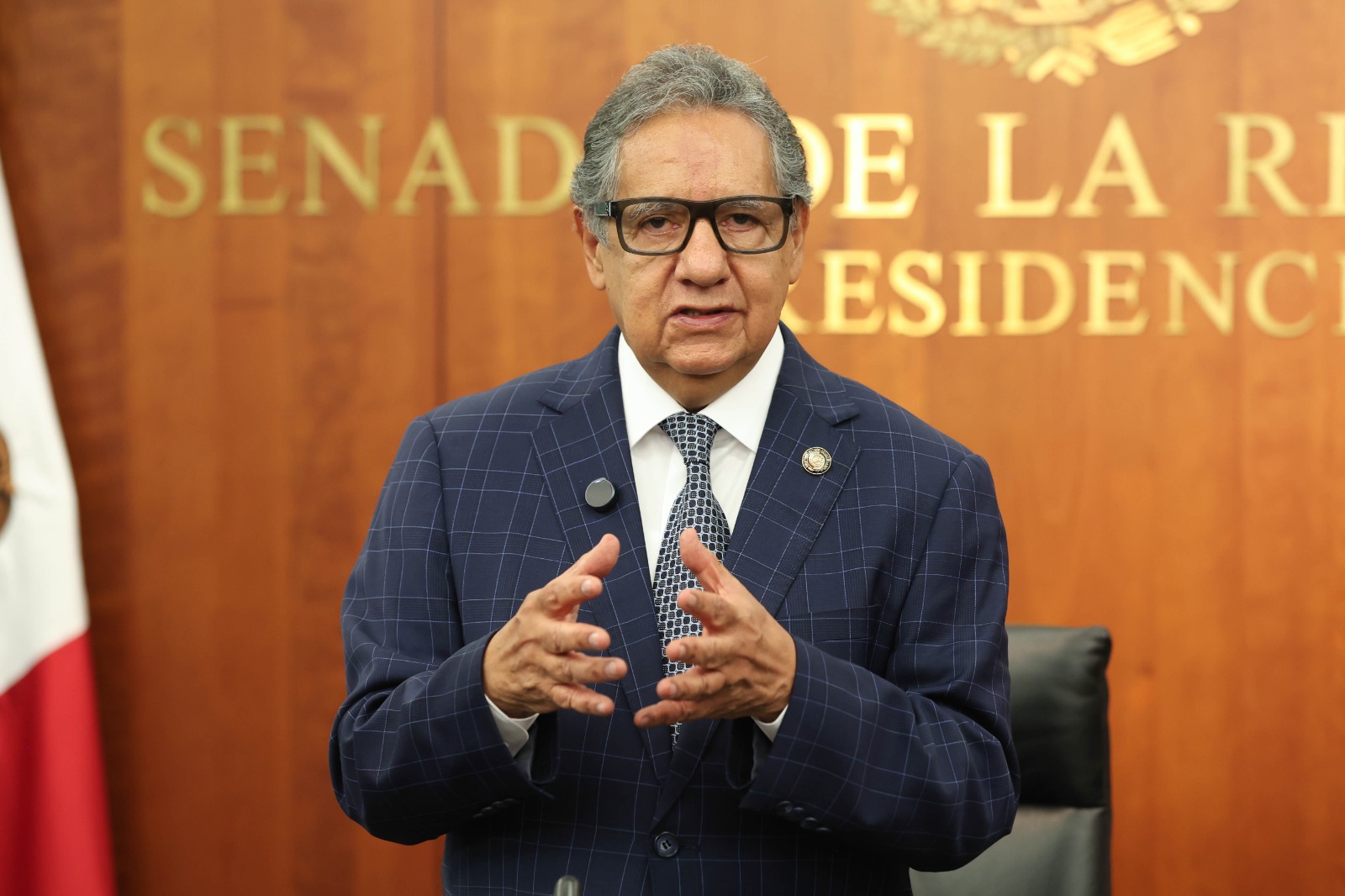 Rechaza senado pedir trato VIP en el aeropuerto
